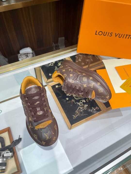 L0vis Vvtt0n Lv Buttersoft Sneaker Macassar 1Aikve